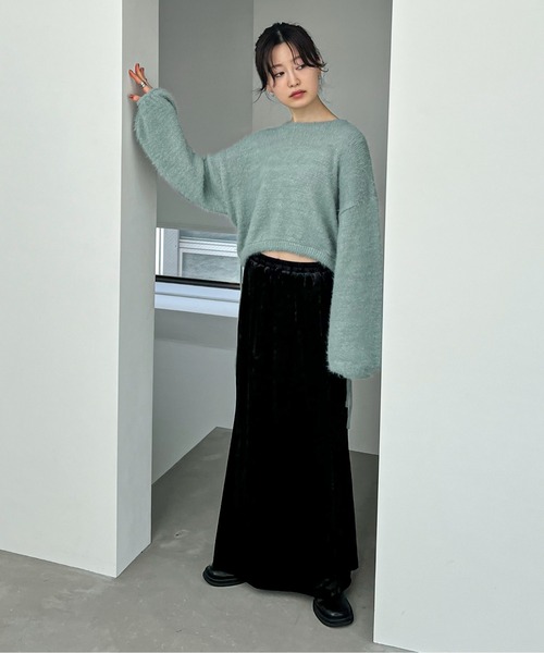feepur(フェピュール)の「【ハンドウォッシャブル】ラメシャギードロストショートニット(ニット/セーター・レディース・ブラック/オフホワイト/ブルー・MEDIUM)」の10枚目の写真