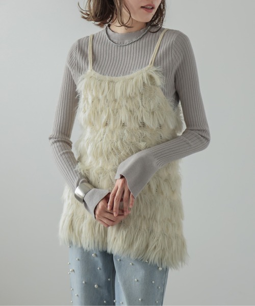 AMELY(エミリー)の「スリット袖リブニット(ニット/セーター・レディース・ライトグレー/ブラック/ブルー/カーキブラウン・フリー)」の2枚目の写真