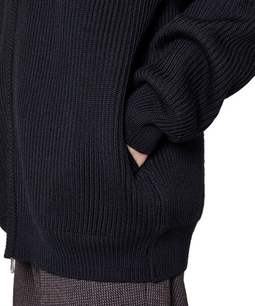 PORT BY ARK（ポートバイアーク）の「PORT BY ARK / ポートバイアーク：Zip Knit：PO14-K001[COR]（ニット/セーター・メンズ・ブラック・FREE）」の12枚目の写真