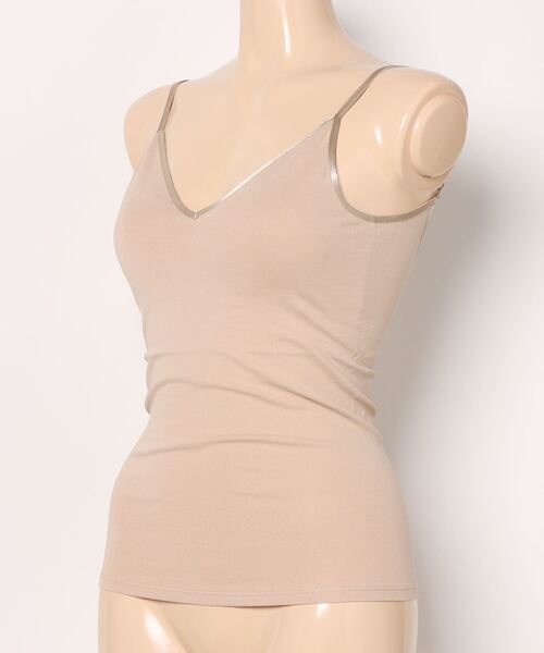 UNDERSON UNDERSON（アンダーソン アンダーソン）の「バックオープンキャミソールカップ付（キャミソール・レディース・ピンクベージュ/ブラック・0）」の10枚目の写真