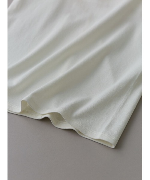 UNDERSON UNDERSON（アンダーソン アンダーソン）の「バックオープンキャミソールカップ付（キャミソール・レディース・ピンクベージュ/ブラック・0）」の8枚目の写真