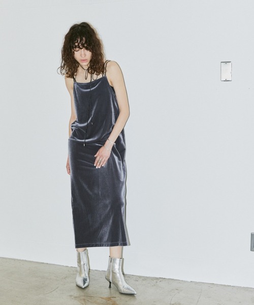 AIC.（エーアイシー）の「バックオープンベロアロングワンピース  