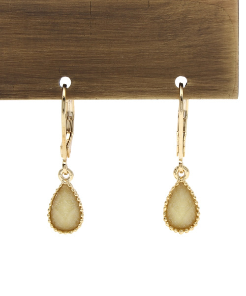 チャイハネ（チャイハネ）の「【チャイハネ】カラーティアーズピアス（ピアス（両耳用）・レディース・パープル/ブルー/ホワイト/ブラック/ライトピンク/イエロー/アクア/グリーン/ワイン/ブラウン・FREE）」の16枚目の写真