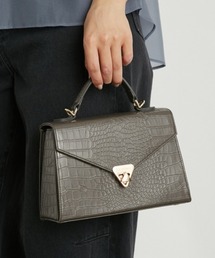 台形ハンドバッグ