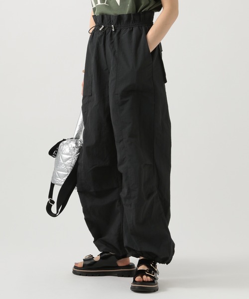 BAYFLOW（ベイフロー）の「ギャザーウエストパンツ（その他パンツ・レディース・ブラック/アイボリー/パープル・SMALL/MEDIUM）」の2枚目の写真