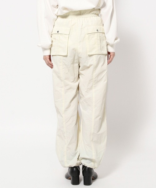 BAYFLOW（ベイフロー）の「ギャザーウエストパンツ（その他パンツ・レディース・ブラック/アイボリー/パープル・SMALL/MEDIUM）」の21枚目の写真