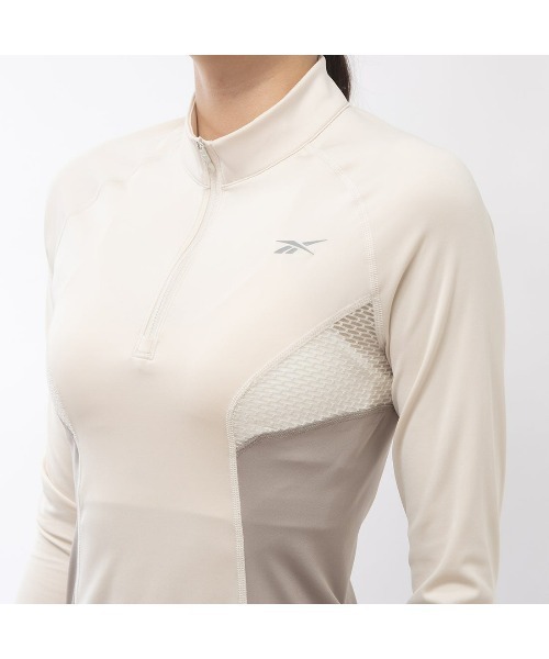 Reebok（リーボック）の「ランニング 1/4 ジップトップ / RUNNING 1/4 ZIP TOP（その他トップス・レディース・ブラック/ライトベージュ・LARGE/MEDIUM/SMALL/XX-LARGE/X-LARGE/X-SMALL）」の5枚目の写真