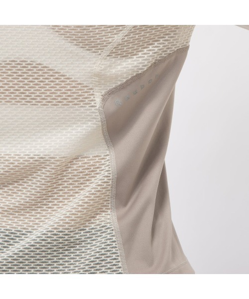 Reebok（リーボック）の「ランニング 1/4 ジップトップ / RUNNING 1/4 ZIP TOP（その他トップス・レディース・ブラック/ライトベージュ・LARGE/MEDIUM/SMALL/XX-LARGE/X-LARGE/X-SMALL）」の8枚目の写真