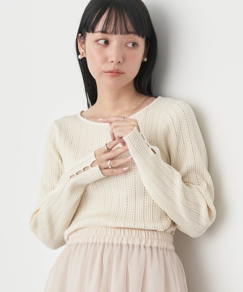 earth music&ecology(アースミュージックアンドエコロジー)の「ランダムリブパールニットプルオーバー(ニット/セーター・レディース・オフホワイト/サックスブルー/イエロー/ネイビー・S/M)」の2枚目の写真