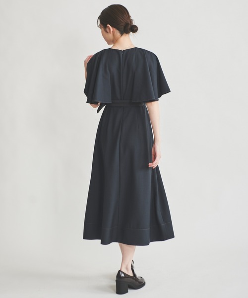 31 Sons de mode（トランテアン　ソン　ドゥ　モード）の「麻調合繊ワンピース（ワンピース・レディース・クリーム/ベージュ/ネイビー・38/36）」の13枚目の写真