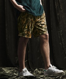 ANGENEHM（アンゲネーム）の「mp12133- Camouflage pattern relax shorts  ショートパンツ（その他パンツ）」
