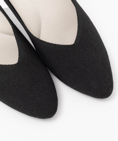 HusHusH（ハッシュアッシュ）の「HusHusH ハッシュアッシュ 人間工学 ニットパンプス（パンプス・レディース・ライトベージュ/ブラック/ブルー系その他・L/M）」の4枚目の写真