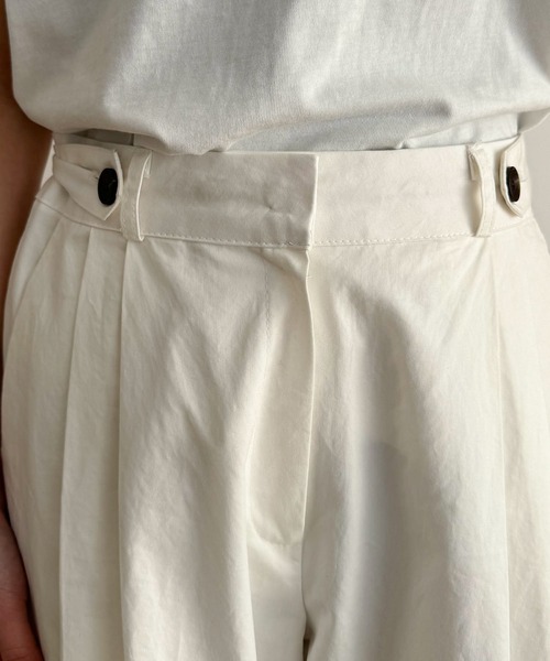 CANAL JEAN(キャナルジーン)の「Lakey Park ウエストボタンタックパンツ(その他パンツ・レディース・ブラック/ホワイト・SMALL/MEDIUM)」の12枚目の写真
