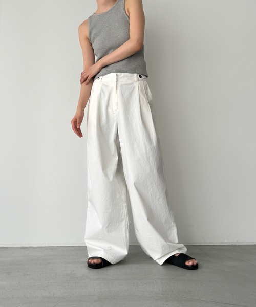 CANAL JEAN(キャナルジーン)の「Lakey Park ウエストボタンタックパンツ(その他パンツ・レディース・ブラック/ホワイト・SMALL/MEDIUM)」の22枚目の写真