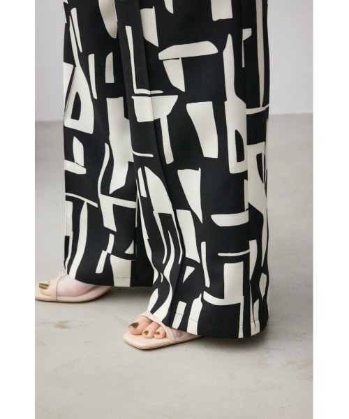 AZUL by moussy（アズールバイマウジー）の「ジオメトリックパターンイージーパンツ（その他パンツ・レディース・グリーン系その他/ブルー系その他/ブラック系その他・SMALL/MEDIUM）」の11枚目の写真