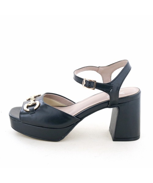 byあしながおじさん（バイアシナガオジサン）の「厚底ビットサンダル　8980737（サンダル・レディース・ブラック/ピンクベージュ/アイボリー/レッド・23.5cm/23.0cm/22.5cm/24.5cm/24.0cm）」の12枚目の写真