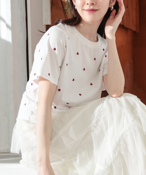 Honeys（ハニーズ）の「ハート刺繍Tシャツ（Tシャツ/カットソー