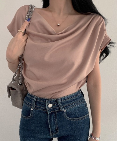 FREE STYLISTS(フリー スタイリスト)の「YUGA_YGMC オフショルダー PO(その他トップス・レディース・ブラウン/ベビーピンク/ブラック/オフホワイト・FREE)」の1枚目の写真