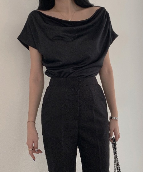 FREE STYLISTS(フリー スタイリスト)の「YUGA_YGMC オフショルダー PO(その他トップス・レディース・ブラウン/ベビーピンク/ブラック/オフホワイト・FREE)」の15枚目の写真