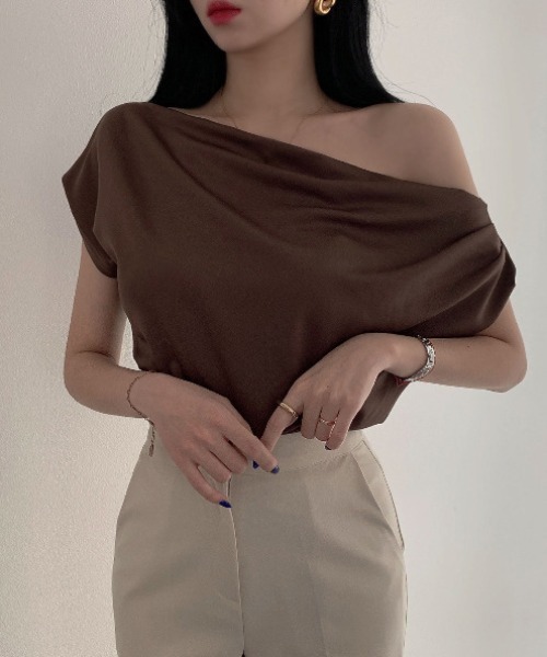 FREE STYLISTS(フリー スタイリスト)の「YUGA_YGMC オフショルダー PO(その他トップス・レディース・ブラウン/ベビーピンク/ブラック/オフホワイト・FREE)」の22枚目の写真