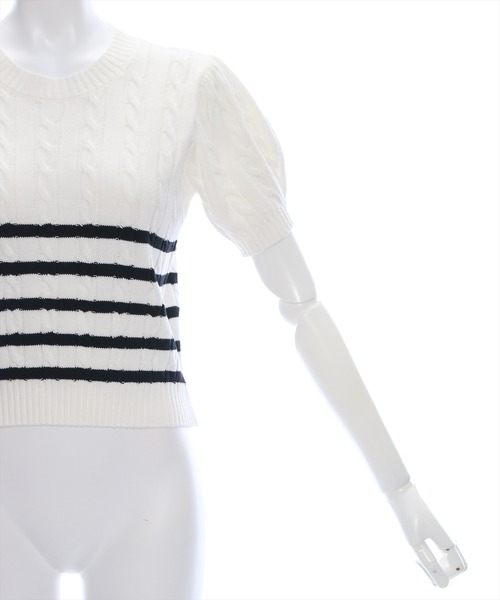 clear（クリア）の「ケーブル編み半袖パフスリーブニットトップス［オフィスカジュアル 着回し抜群 大人］≪再入荷≫（ニット/セーター・レディース・オフホワイト/イエロー/ピンク/ブラック/ホワイト×ブラック/レッド・F）」の11枚目の写真