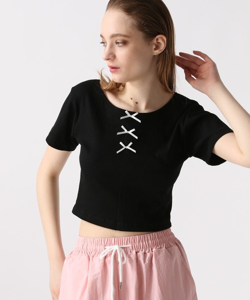 FOREVER 21(フォーエバー トゥエンティーワン)の「【2024SS】チビリボンTシャツ(Tシャツ/カットソー・レディース・オフホワイト/ブルー/ブラック・SMALL/MEDIUM)」の3枚目の写真
