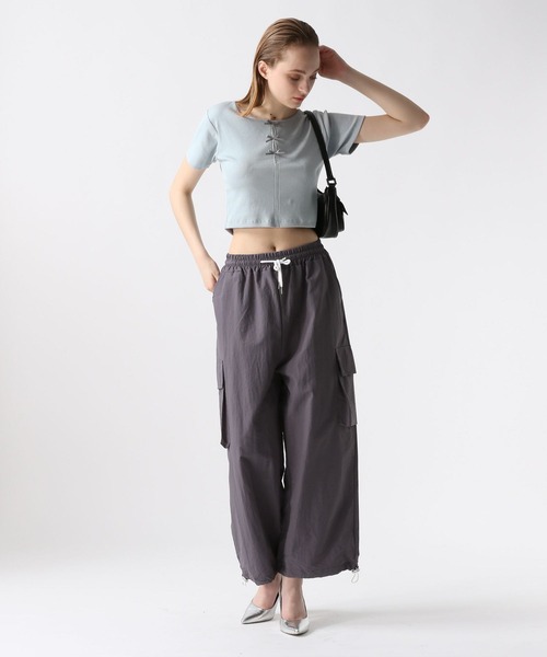 FOREVER 21(フォーエバー トゥエンティーワン)の「【2024SS】チビリボンTシャツ(Tシャツ/カットソー・レディース・オフホワイト/ブルー/ブラック・SMALL/MEDIUM)」の18枚目の写真