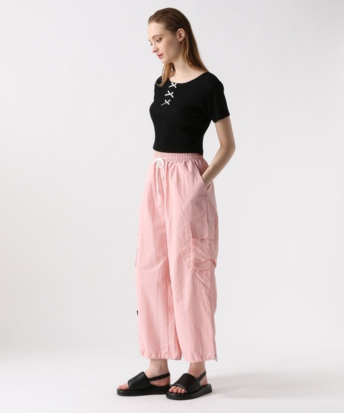 FOREVER 21(フォーエバー トゥエンティーワン)の「【2024SS】チビリボンTシャツ(Tシャツ/カットソー・レディース・オフホワイト/ブルー/ブラック・SMALL/MEDIUM)」の15枚目の写真