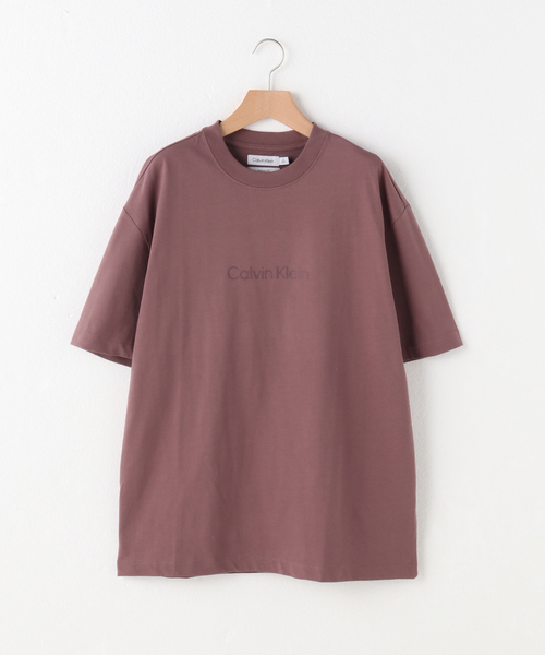 Calvin Klein(カルバン・クライン)の「【Calvin Klein / カルバン クライン】SS STANDARD LOGO TEE(Tシャツ/カットソー・メンズ・ホワイト/ブラック/チャコールグレー/ブラック系その他/パープル・LARGE/MEDIUM/SMALL)」の5枚目の写真