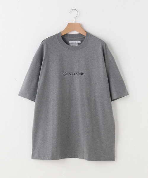 Calvin Klein(カルバン・クライン)の「【Calvin Klein / カルバン クライン】SS STANDARD LOGO TEE(Tシャツ/カットソー・メンズ・ホワイト/ブラック/チャコールグレー/ブラック系その他/パープル・LARGE/MEDIUM/SMALL)」の4枚目の写真