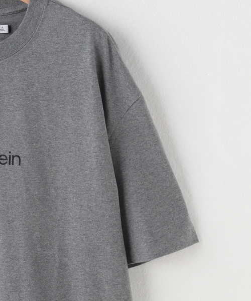 Calvin Klein(カルバン・クライン)の「【Calvin Klein / カルバン クライン】SS STANDARD LOGO TEE(Tシャツ/カットソー・メンズ・ホワイト/ブラック/チャコールグレー/ブラック系その他/パープル・LARGE/MEDIUM/SMALL)」の9枚目の写真