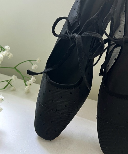 by muni:r（バイ ムニール）の「ドットシースルーリボンパンプス（バレエシューズ・レディース・ブラック/アイボリー・25.0cm/24.0cm/23.0cm/24.5cm/23.5㎝）」の11枚目の写真