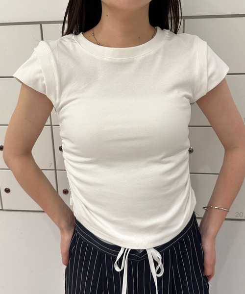solleim（ソルレム）の「サイドシャーリングバックオープンTシャツ（Tシャツ/カットソー・レディース・オフホワイト/ブルー/ブラック/グリーン・M）」の7枚目の写真