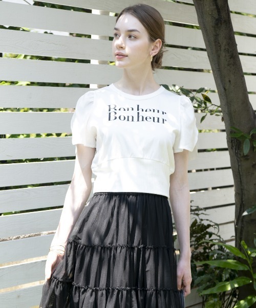 The Attico ★ ロゴ クロップド Tシャツ セール】エンボスロゴクロップドTシャツ（Tシャツ/カットソー