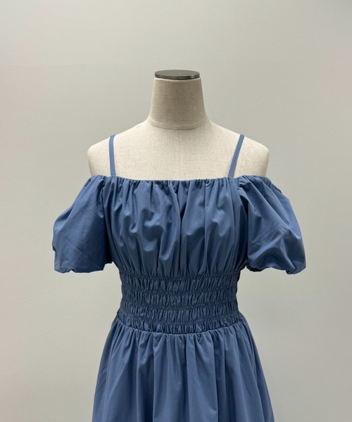 one after another NICE CLAUP(ワンアフターアナザーナイスクラップ)の「リボン取り外しできる/シャーリングワンピース(ワンピース・レディース・オフホワイト/ブラック/サックスブルー/アイボリー・SMALL/MEDIUM)」の13枚目の写真