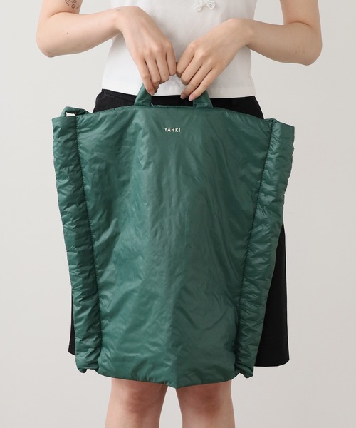 YAHKI（ヤーキ）の「YAHKI/ヤーキ リサイクルナイロン 中綿２WAY トートバッグ（トートバッグ・レディース・グリーン/ブルー/ネイビー/ダークグレー/ラベンダー/ブラック・FREE）」の18枚目の写真