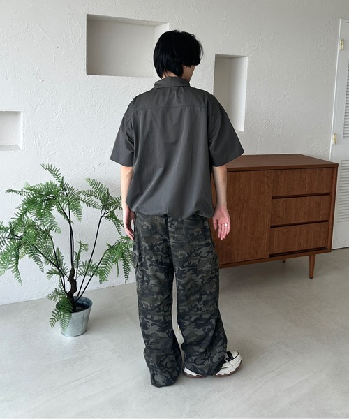 sedacle(セダクル)の「刺繍アノラック半袖シャツ(シャツ/ブラウス・メンズ・ベージュ/ライトグレー/チャコールグレー・LARGE/MEDIUM/SMALL)」の19枚目の写真