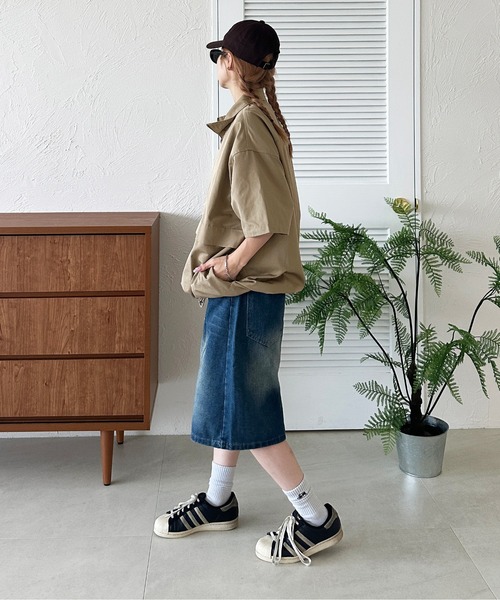 sedacle(セダクル)の「刺繍アノラック半袖シャツ(シャツ/ブラウス・メンズ・ベージュ/ライトグレー/チャコールグレー・LARGE/MEDIUM/SMALL)」の5枚目の写真