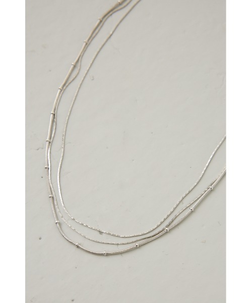 crie conforto(クリーコンフォルト)の「トリプルチェーンネックレス(ネックレス・レディース・ゴールド/シルバー系その他・FREE)」の10枚目の写真