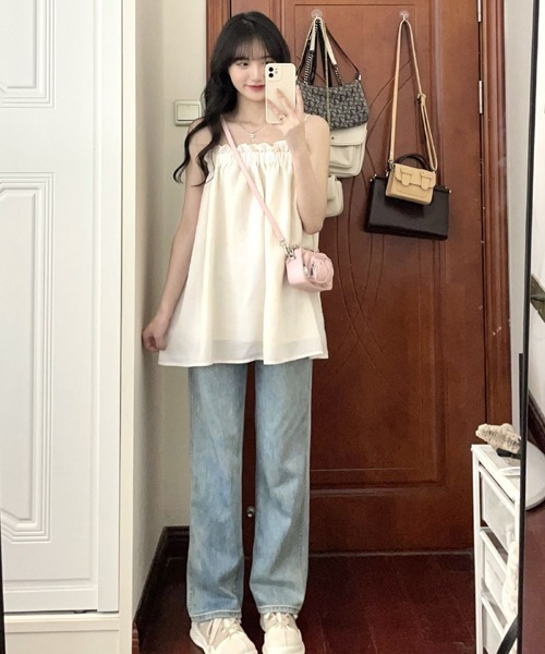 urge：（アージコロン ）の「【URGE：】 キャミソール ブラウス トップス（キャミソール・レディース・アイボリー・MEDIUM/SMALL）」の2枚目の写真