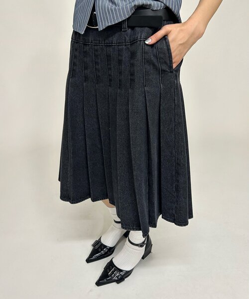 WHO'S WHO gallery（フーズフーギャラリー）の「プリーツミディスカート（スカート・レディース・ブラック/ネイビー・FREE）」の4枚目の写真