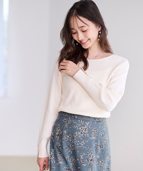 ANY SIS(エニィスィス)の「【ウールブレンドシリーズ】ベースネックリブコンビ ニット(ニット/セーター・レディース・アイボリー系/ブルー系/イエロー系/ブラック系/ワイン系・4)」の3枚目の写真