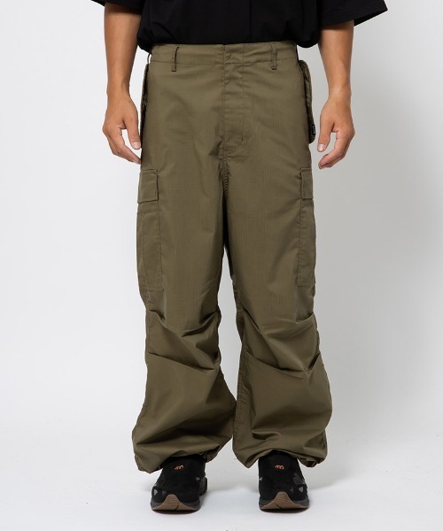 430(フォーサーティ)の「mp12670-PRIMITIVE CARGO PANTS カーゴパンツ(カーゴパンツ・メンズ・ブラック/カーキ/ネイビー・0/1/2/3)」の2枚目の写真