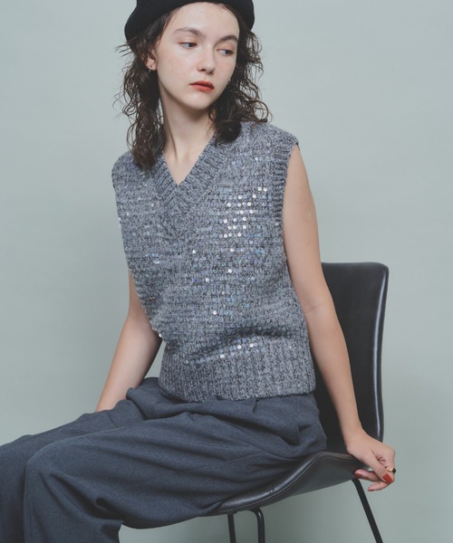 Unitage（ユニテージ）の「スパンコールニットベスト（ベスト・レディース・アイボリー/その他/グレー・FREE）」の9枚目の写真