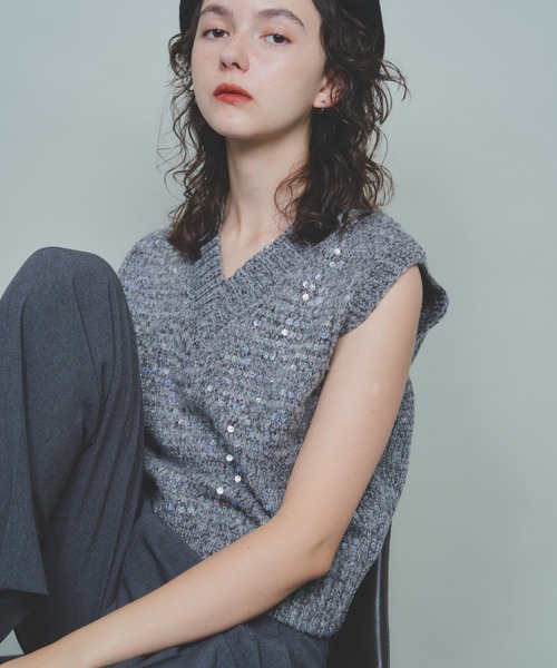 Unitage（ユニテージ）の「スパンコールニットベスト（ベスト・レディース・アイボリー/その他/グレー・FREE）」の11枚目の写真