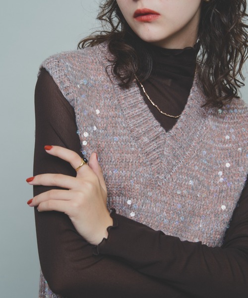 Unitage（ユニテージ）の「スパンコールニットベスト（ベスト・レディース・アイボリー/その他/グレー・FREE）」の6枚目の写真