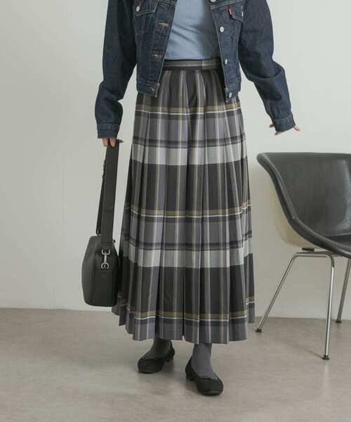 URBAN RESEARCH DOORS（アーバンリサーチドアーズ）の「『WEB/一部店舗限定カラー』チェックプリーツスカート（スカート・レディース・ブルー/ブラック/ネイビー・MEDIUM/SMALL）」の15枚目の写真
