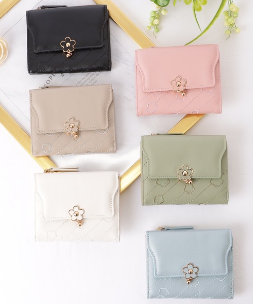 セール】レザー調 フラワー デザイン 三つ折り 財布（財布