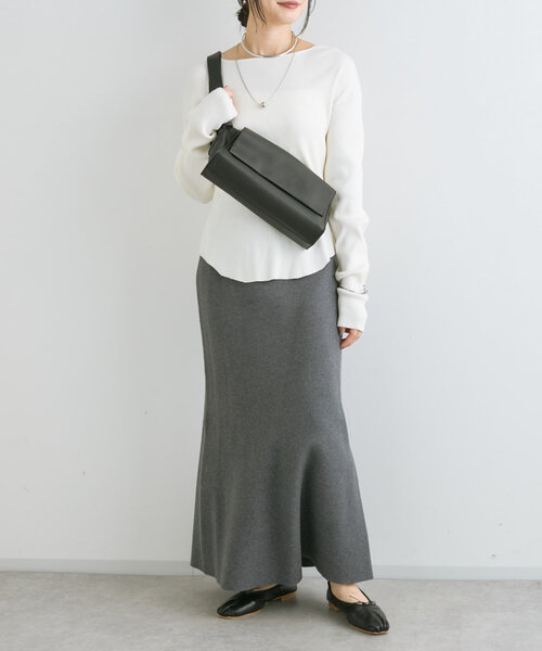 RIVE DROITE（リヴドロワ）の「【セットアップ対応】ニュアンスフレアニットスカート（スカート・レディース・チャコールグレー/モカ・38/36）」の4枚目の写真