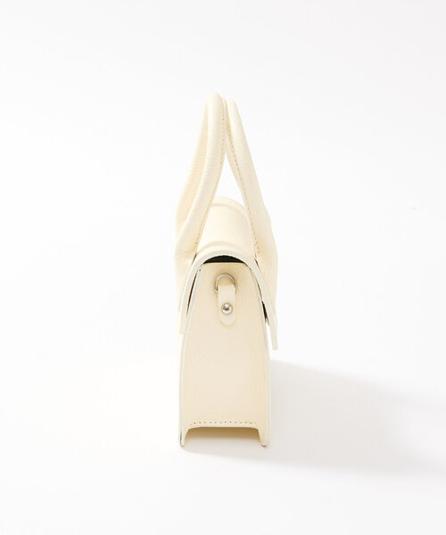 AULENTTI（オウレンティ）の「【オウレンティ】ストラップ付ダブルハンドルバッグ（ハンドバッグ・レディース・オフホワイト・FREE）」の16枚目の写真